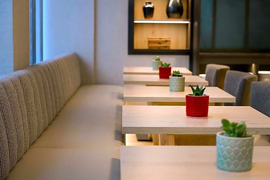 AC Hotel by Marriott Carlton Madrid