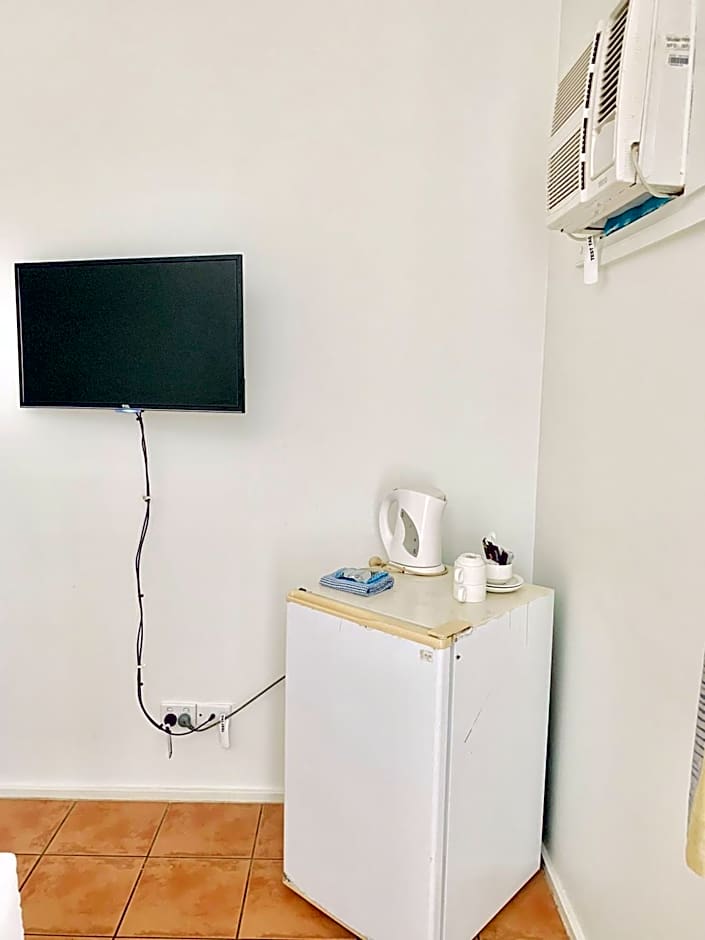 Roebuck Bay Backpackers