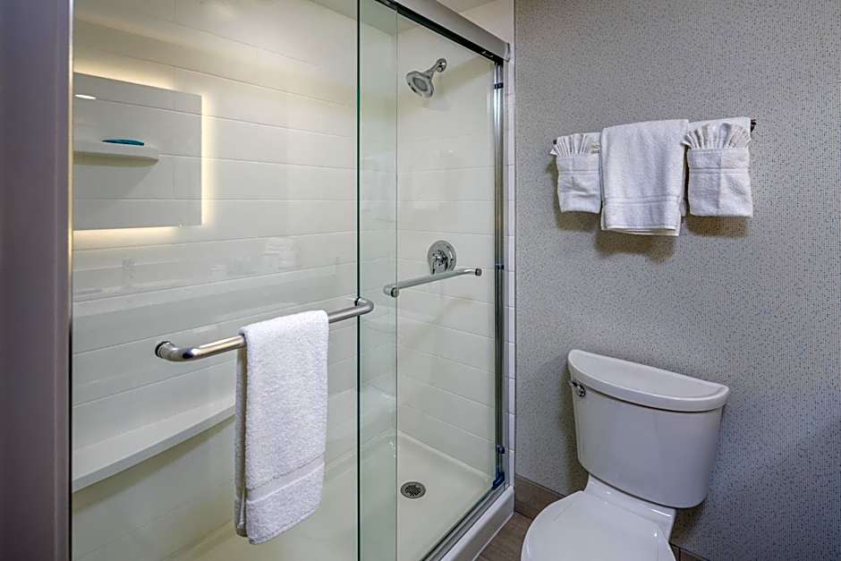 Holiday Inn Express Sunnyvale - Silicon Valley By IHG
