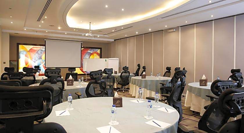 Qaser Alhamra Hotel Riyadh