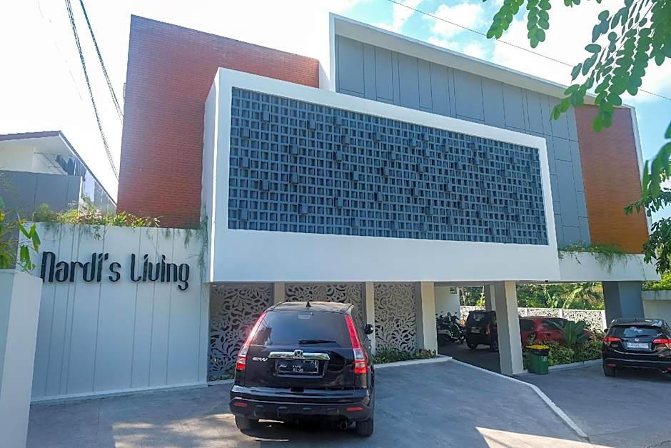 Urbanview Hotel Nardis Living near UMY