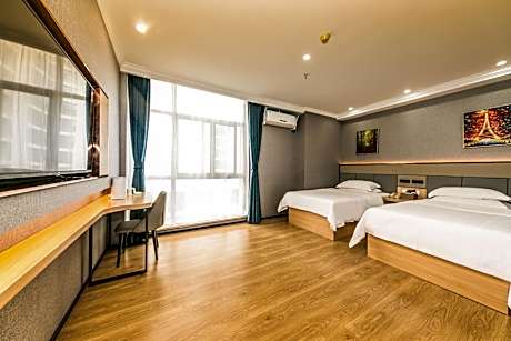 2 Bed Twin Superior Room