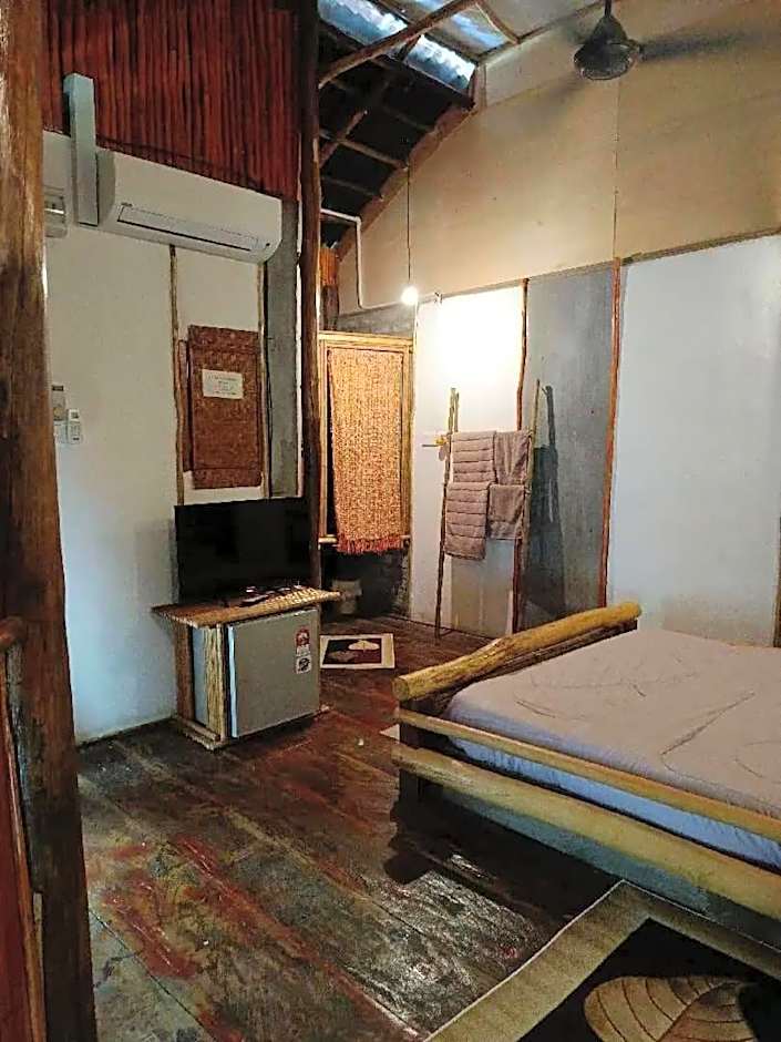 Cahaya Wooden Studio