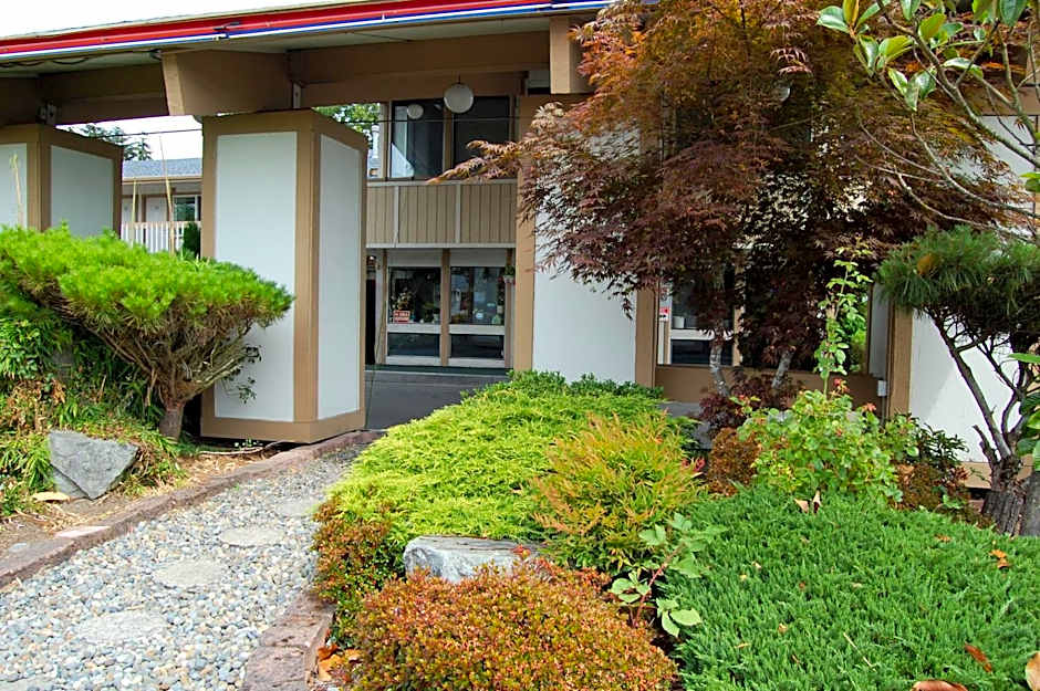 Western Inn Lakewood