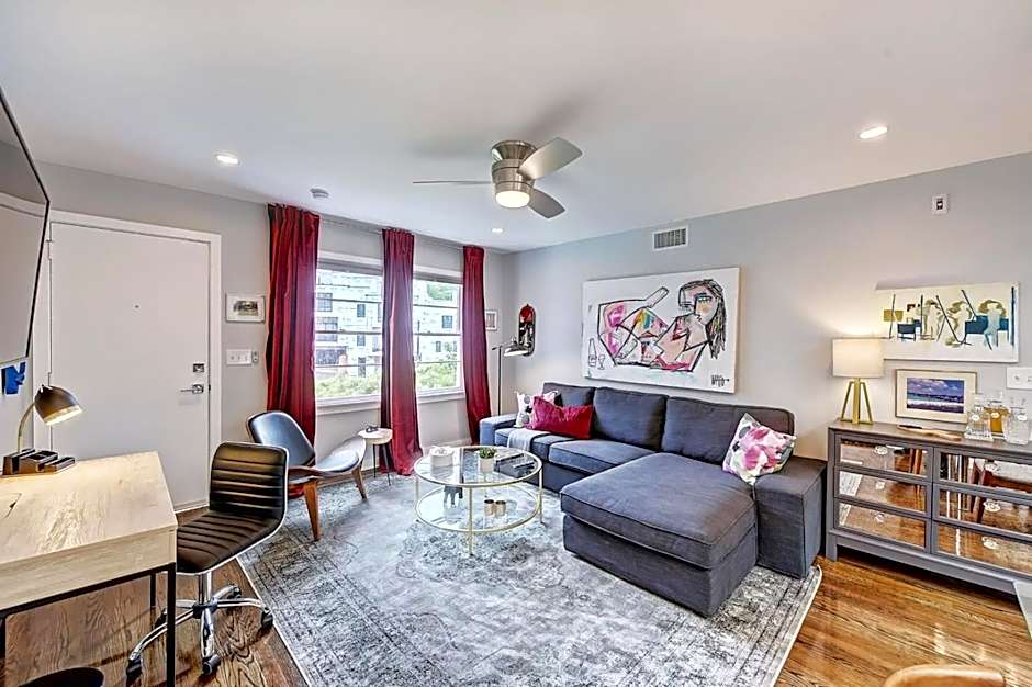 The Home Collection CLT: 510 Queens