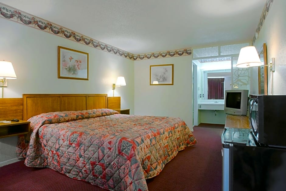 America's Best Value Inn - Loudon