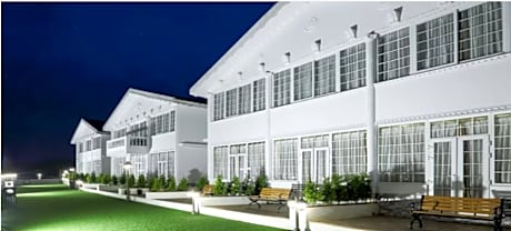 Treebo Skydale Inn & Suites With Mountain View