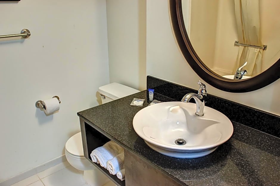 Americas Best Value Inn Heath-Newark