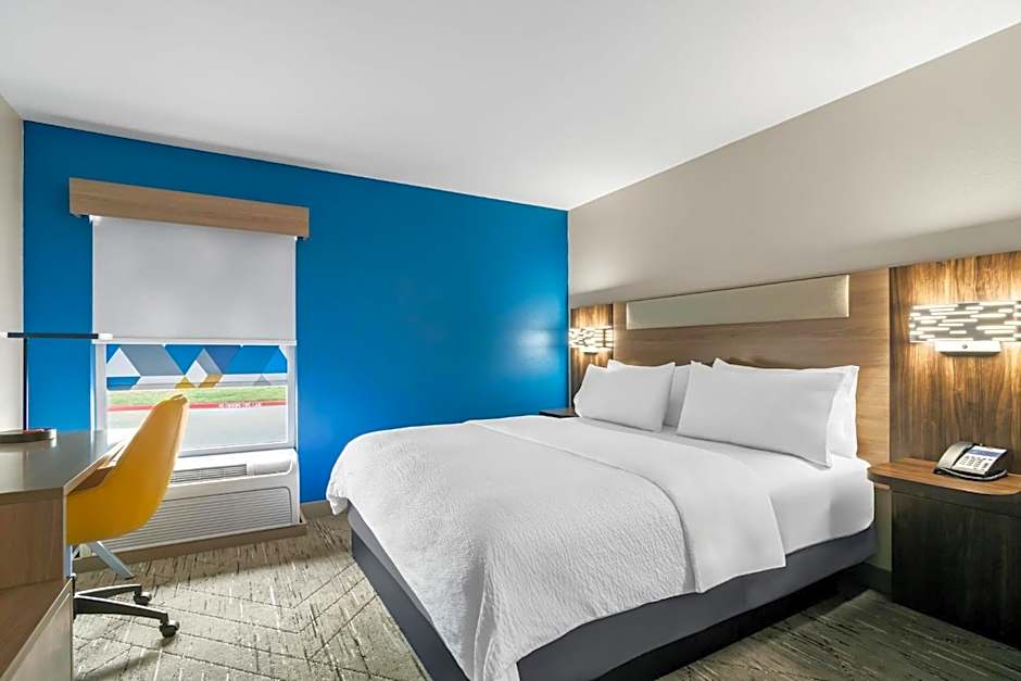 Holiday Inn Express & Suites Joplin Southeast by IHG