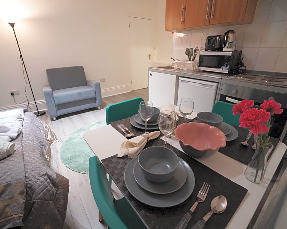 London Queens Apartments