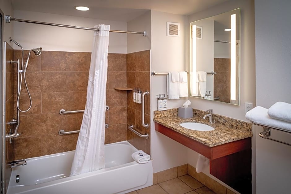 Holiday Inn Express & Suites Cross Lanes By IHG