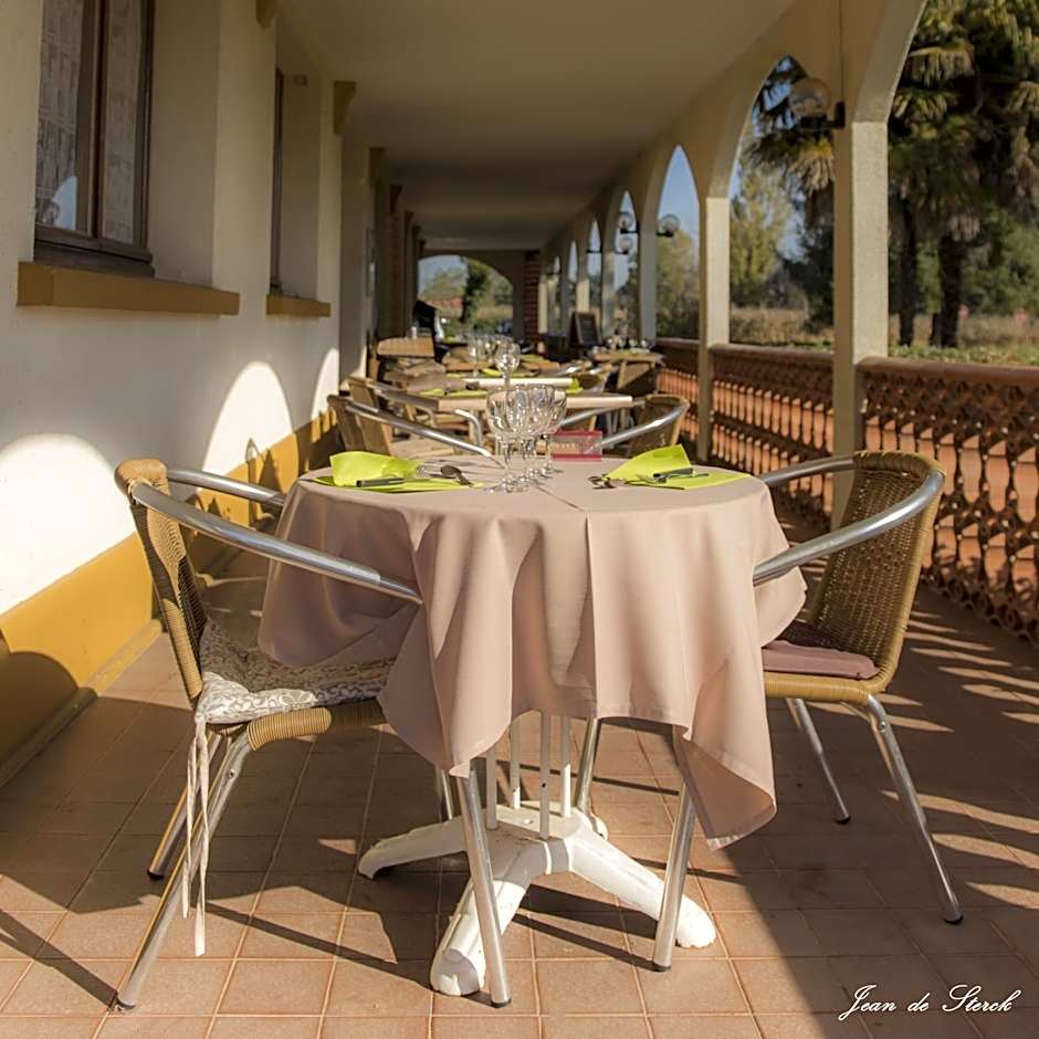 Logis Hotel Le pont d'Arcole