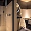 Cour des Vosges - Evok Collection