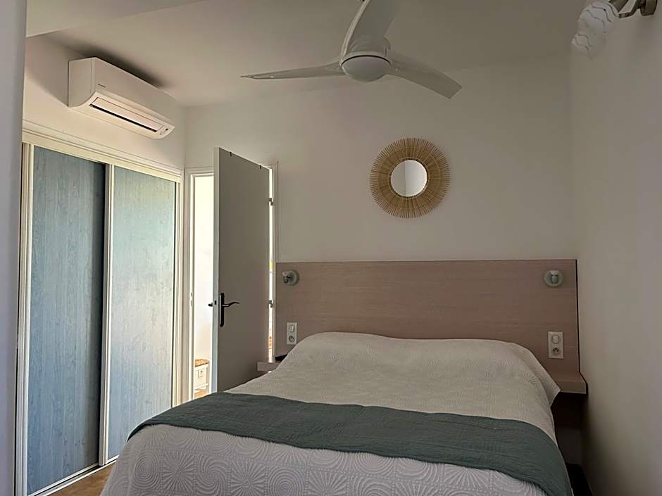 Hôtel Punta e Mare des Chambres ou des Appartements T2