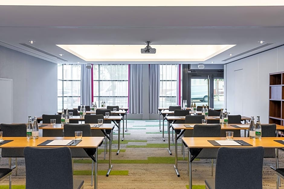 Courtyard by Marriott Paris Saint Denis