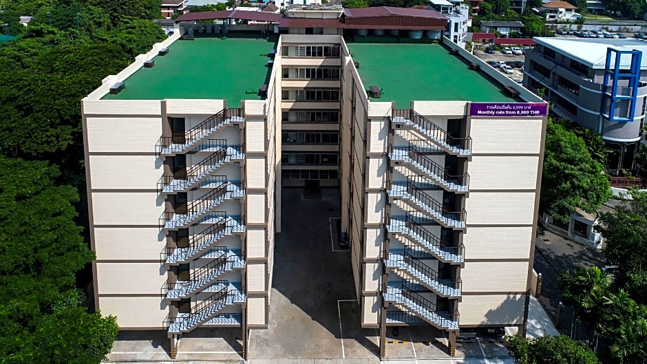 Studio Residence Sukhumvit 71