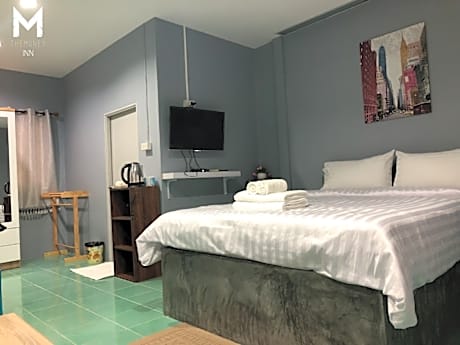 Double Room (Standard Floor)