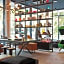 Moxy by Marriott Frankfurt East