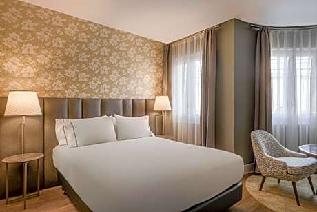 Deluxe Queen, Guest room, 1 Queen