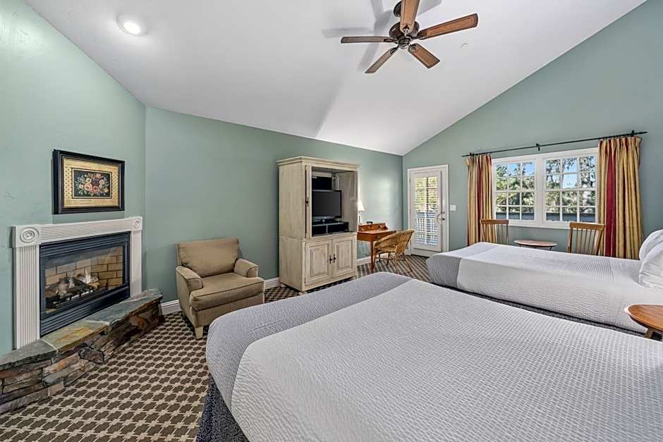 Cambria Pines Lodge