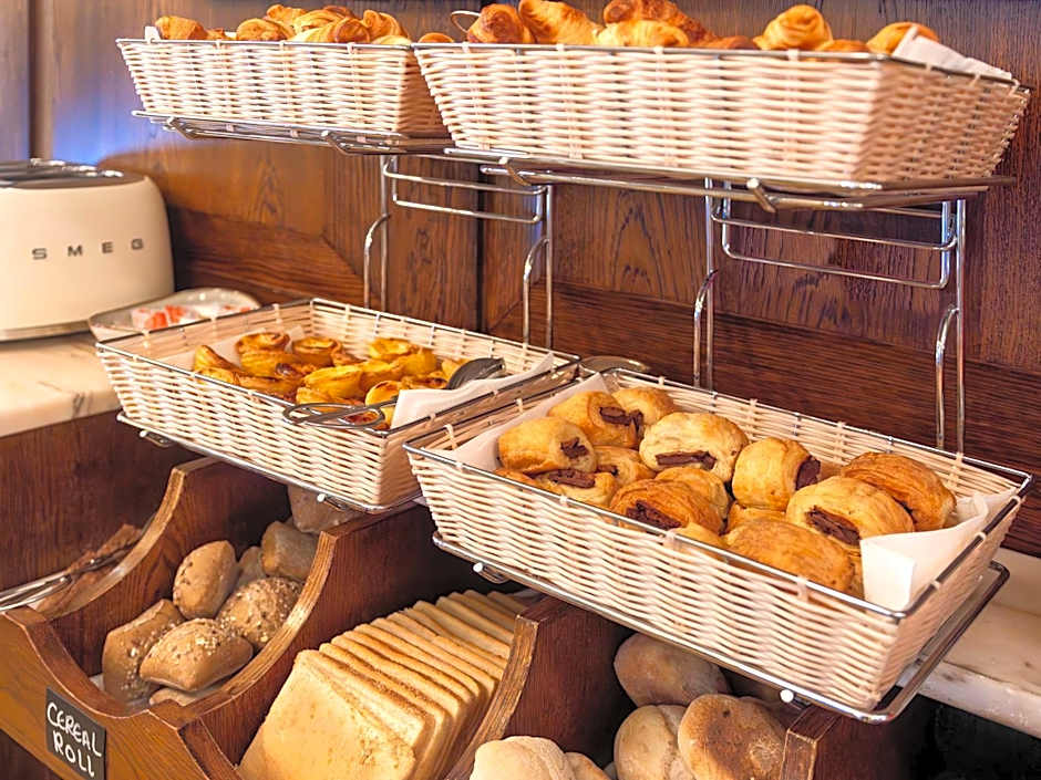 Browns Downtown Hotel