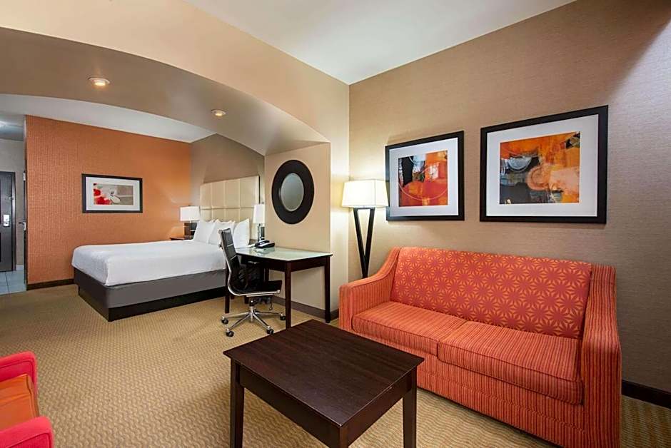 La Quinta Inn & Suites by Wyndham Harrisburg-Hershey