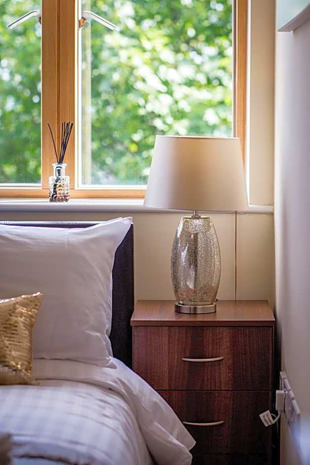 Mica Point City Centre Apartment