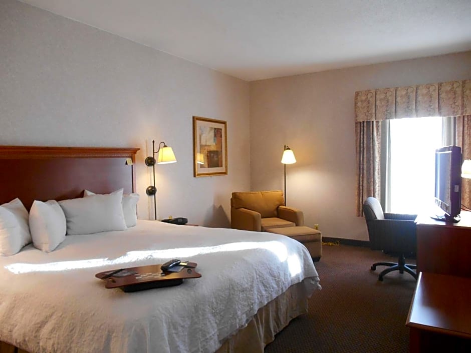 Hampton Inn By Hilton Columbus-Airport