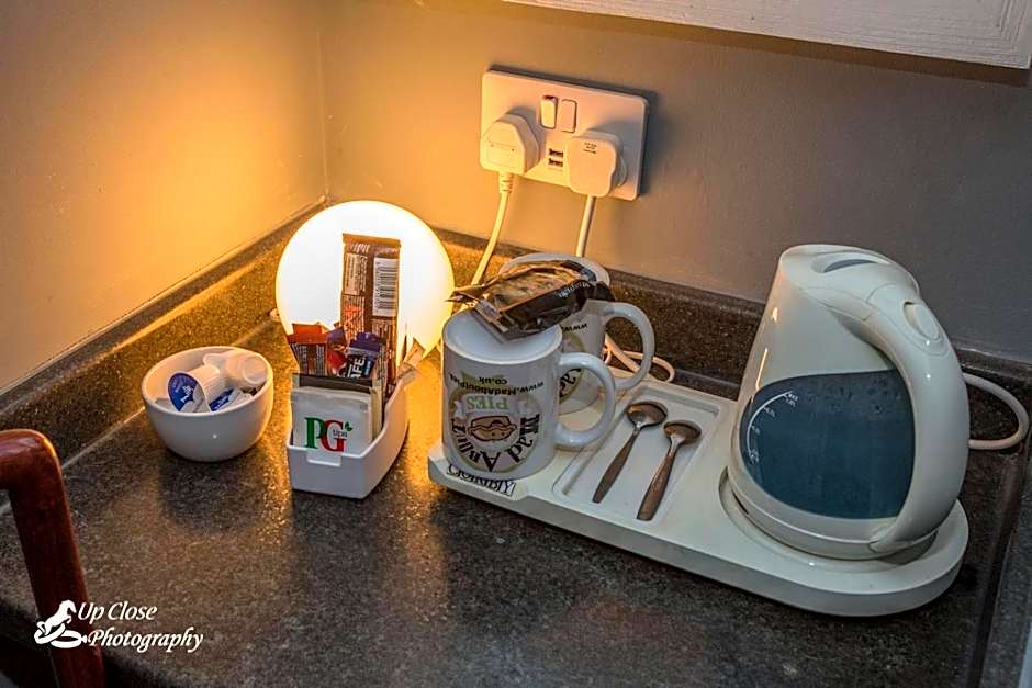 The Farmers Boy Inn Guest House