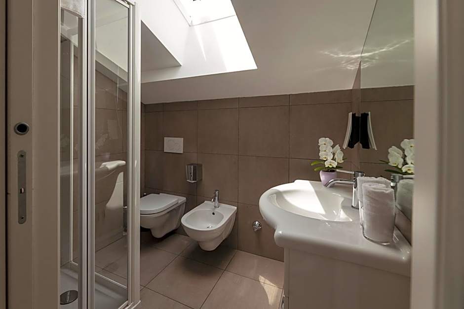 HEART OF TRENTO Loft & Rooms