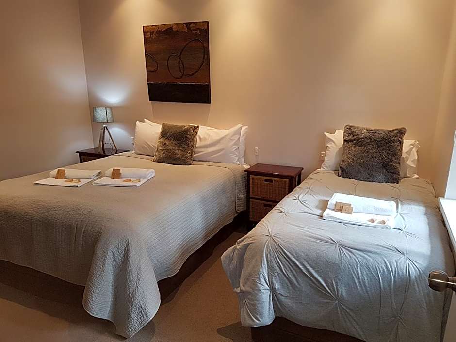 Adamsons Riverside Accommodation