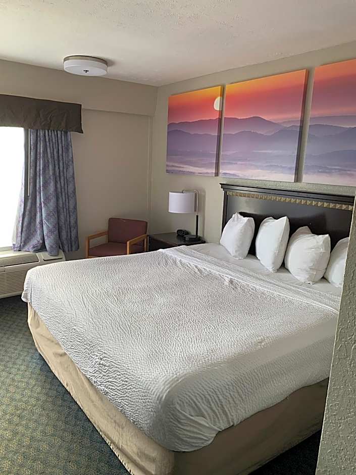 Days Inn by Wyndham Louisville Airport Fair and Expo Center