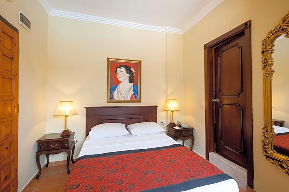 Antique Roman Palace Museum Hotel - Adults Only Ultra All Inclusive