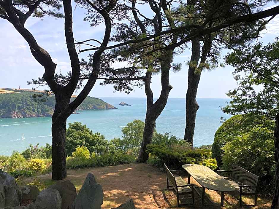 Waters Edge Hotel Torquay