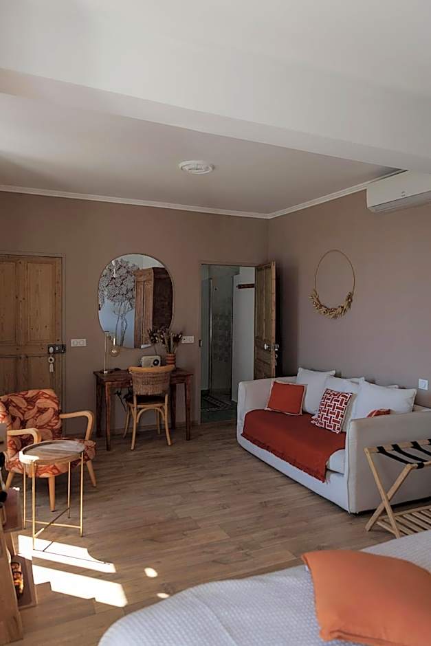 CHAMBRES D'HÔTES L'Oréliane en Provence Adults Only