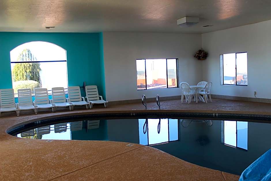 Howard Johnson by Wyndham Holbrook