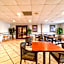 Ark Suites By OYO Jonesboro I-555