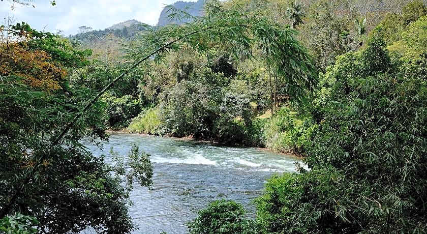 Baandin Chiewlarn Resort