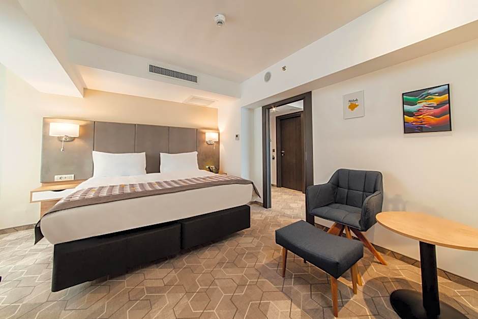 Holiday Inn Bucharest - Times By IHG