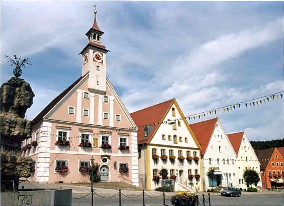 Hotel-Landgasthof Schuster