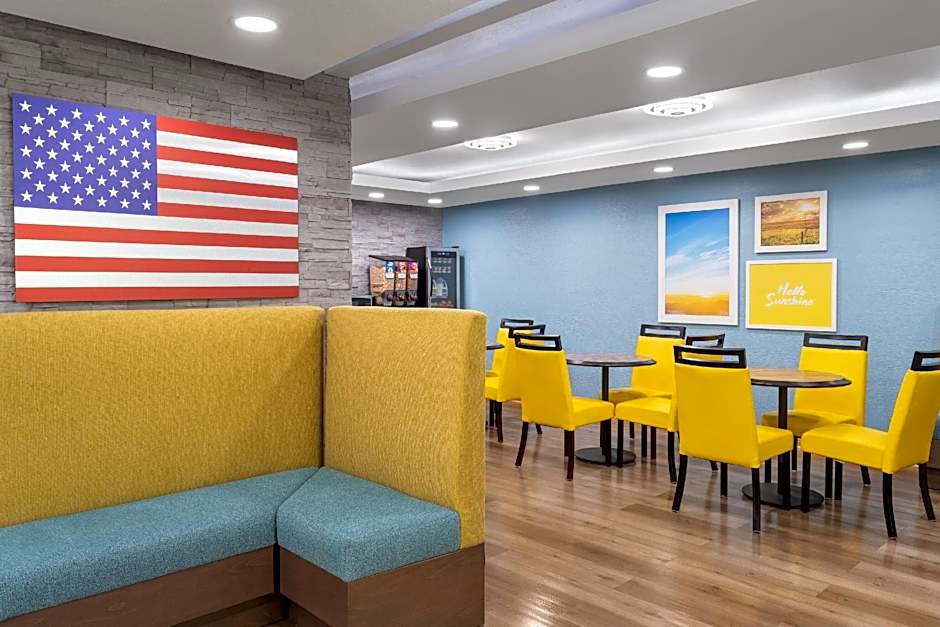 Days Inn by Wyndham Cloverdale Greencastle