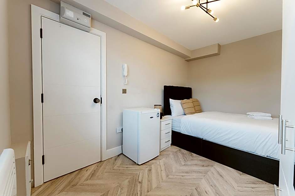 West Drayton Self Contained Studios