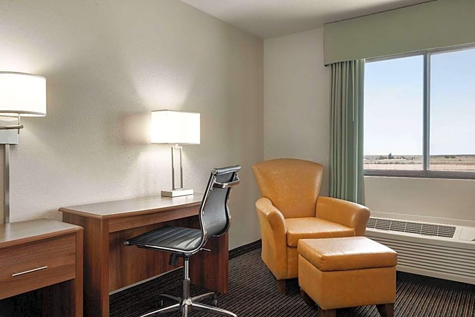 Travelodge by Wyndham Vaughn