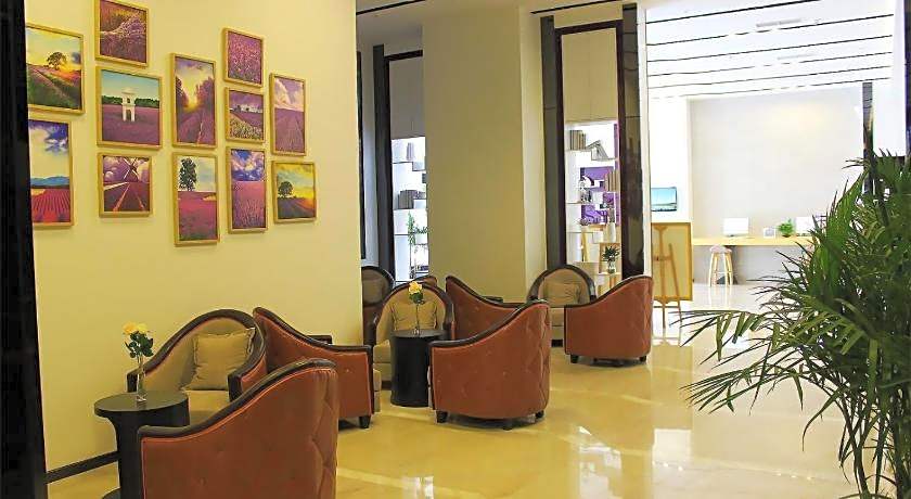 Lavande Hotel Neijiang Hanan Avenue