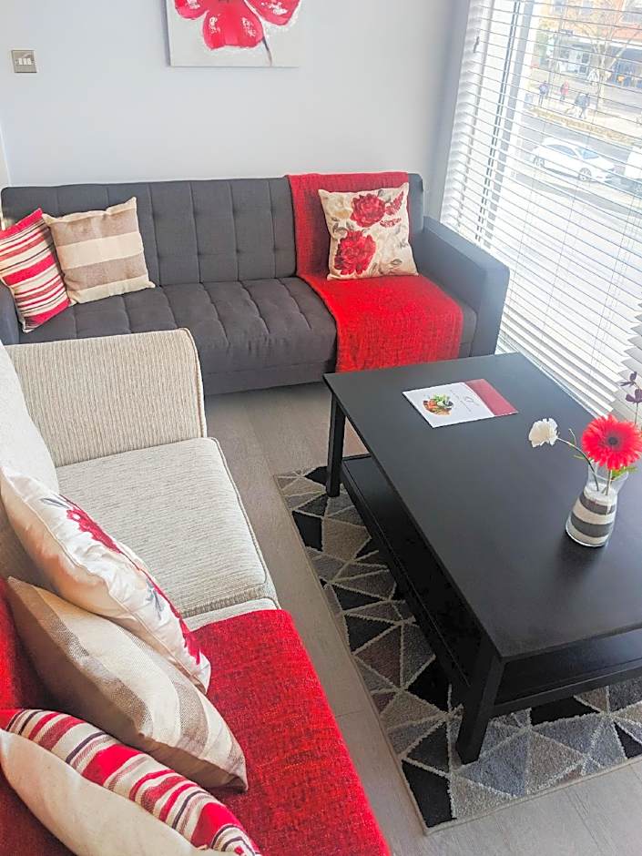 LT Grove Apartment - Stratford