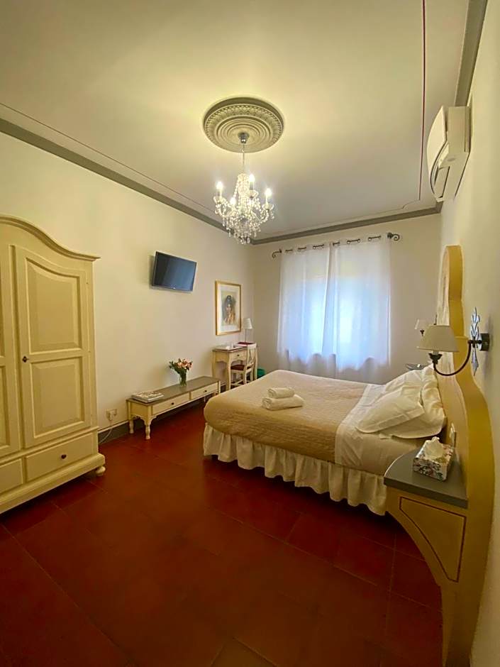 Palazzo Mari suite & rooms b&b