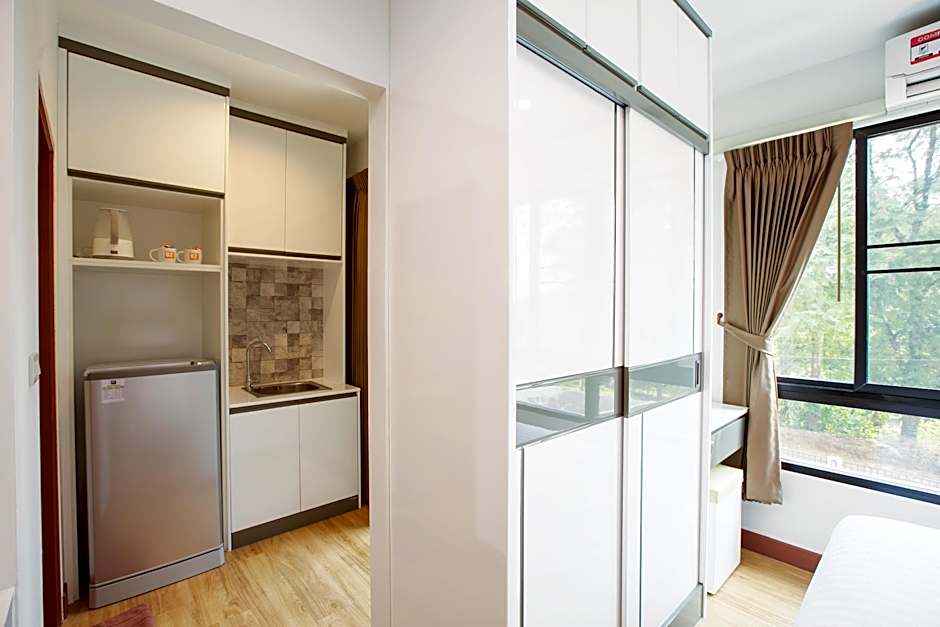 B2 Sriracha Premier Hotel