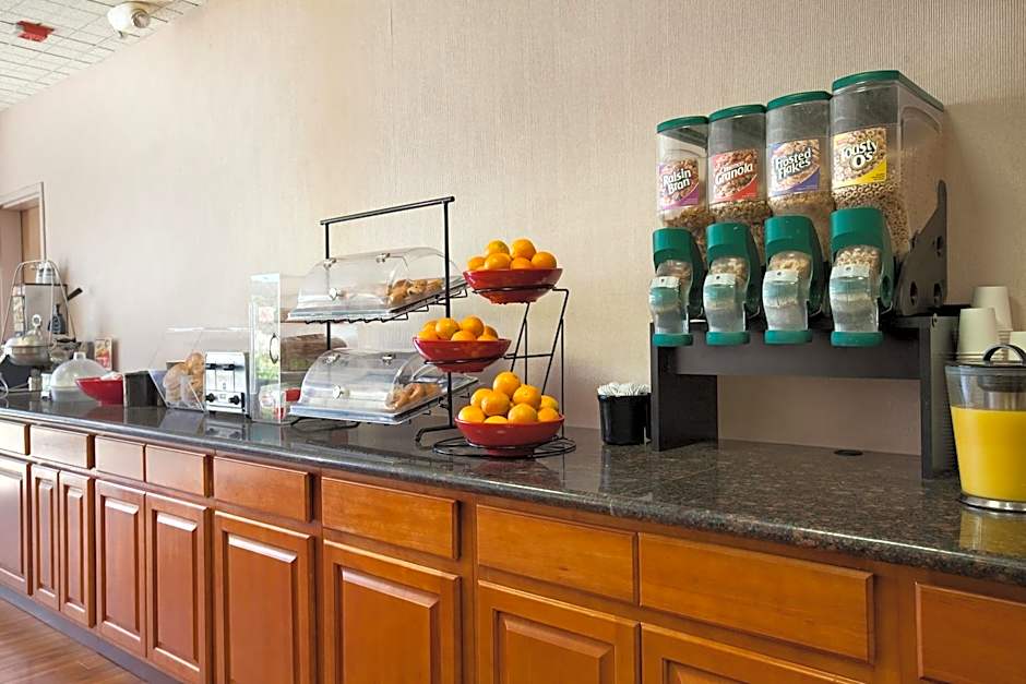 Ramada by Wyndham Sunnyvale/Silicon Valley