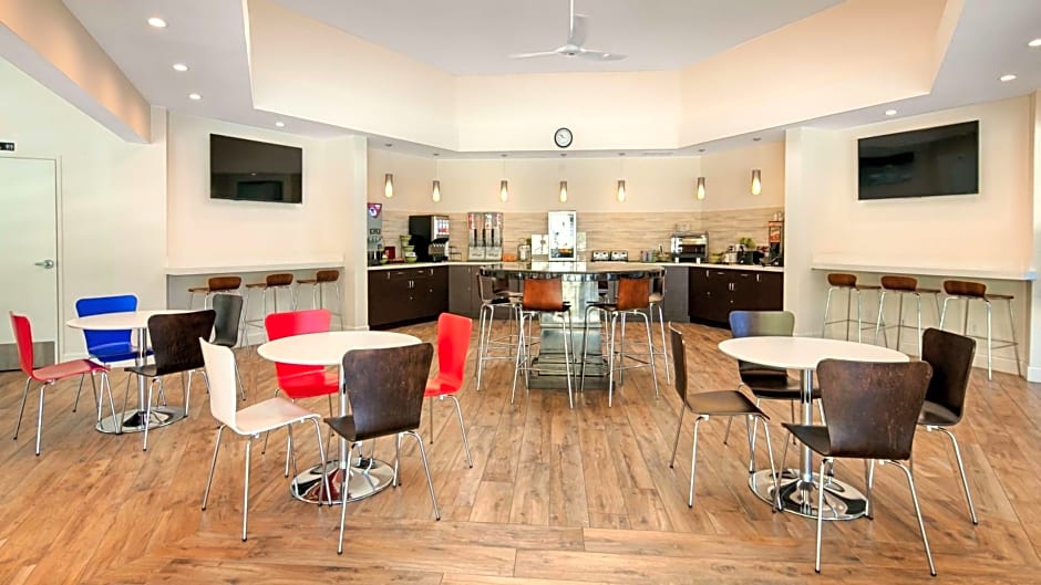 Best Western Encinitas Inn & Suites at Moonlight Beach