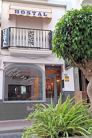 Hostal Montys